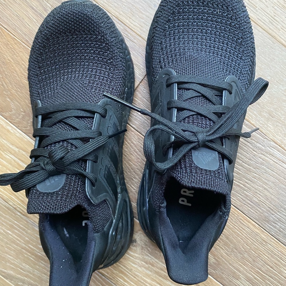 Women’s black adidas primblue ultra boost shoes size 5.5